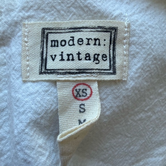 Modern Vintage White Short Sleeve Top size xs - Picture 4 of 4
